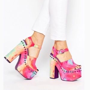 YRU Rainbow Daydream Studded Platforms size 10